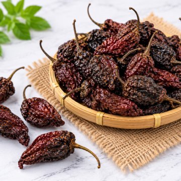 Dried King Chilly / Dried Bhut Jolokia