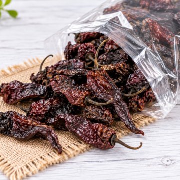 Dried King Chilly / Dried Bhut Jolokia
